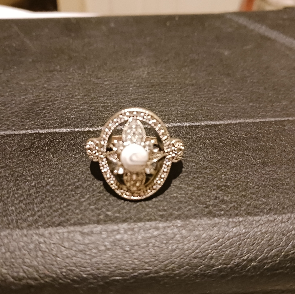 Torrid Ring Size 9 - Picture 3 of 4